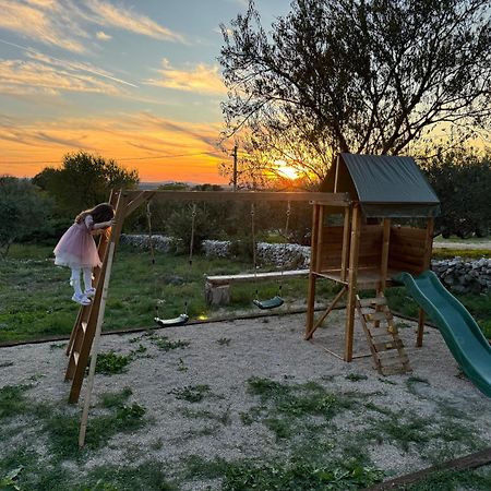 Relax And Unwind: Family-Friendly House Near Zadar In Zagrad 빌라 외부 사진